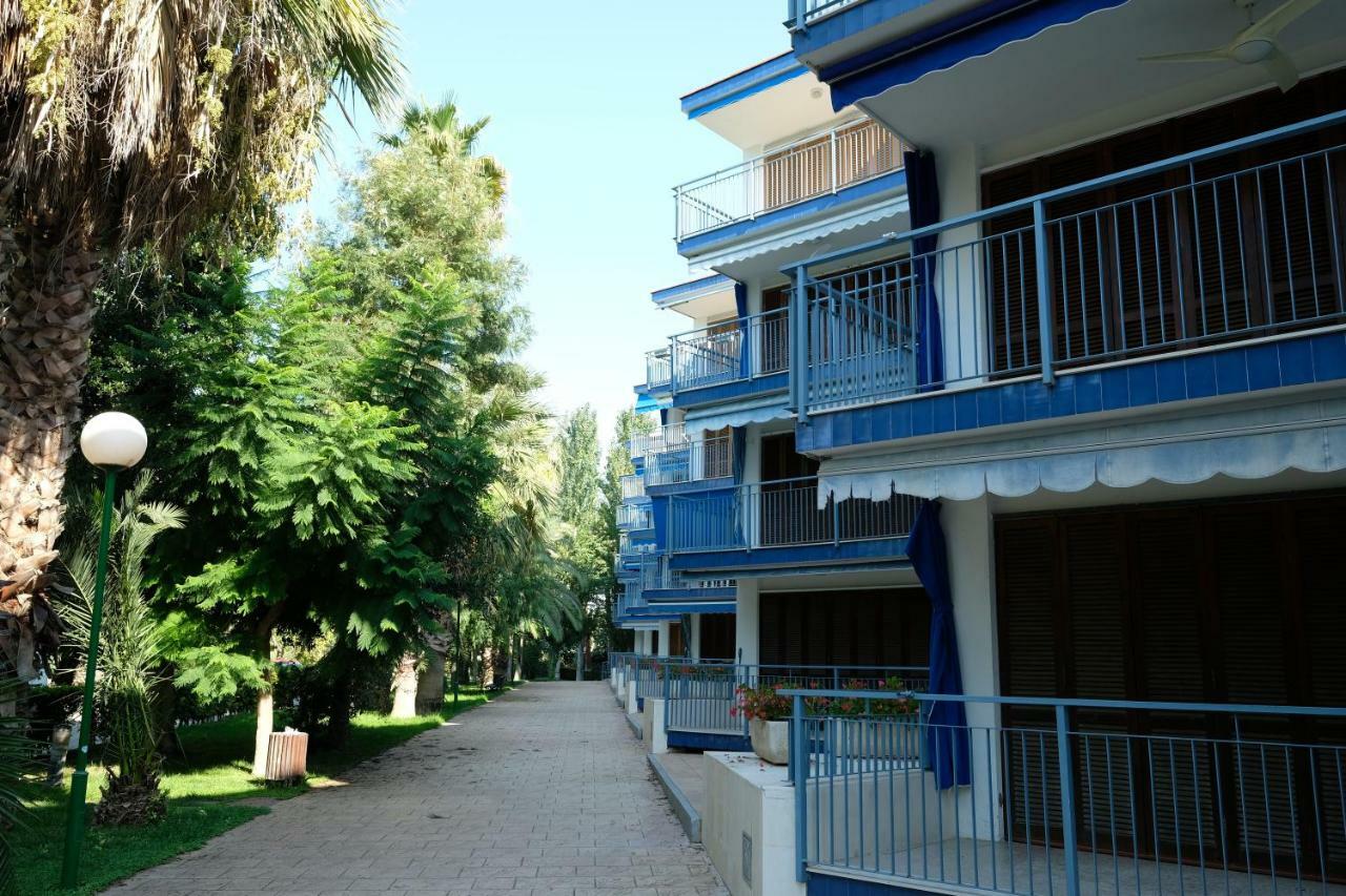 דירות קמברילס 85 Avinguda De La Diputacio מראה חיצוני תמונה